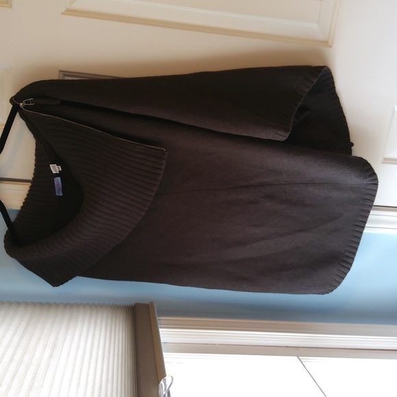 💥Nwot💥ACROBAT Brown Poncho w/ Zippered Collar - Picture 2 of 8